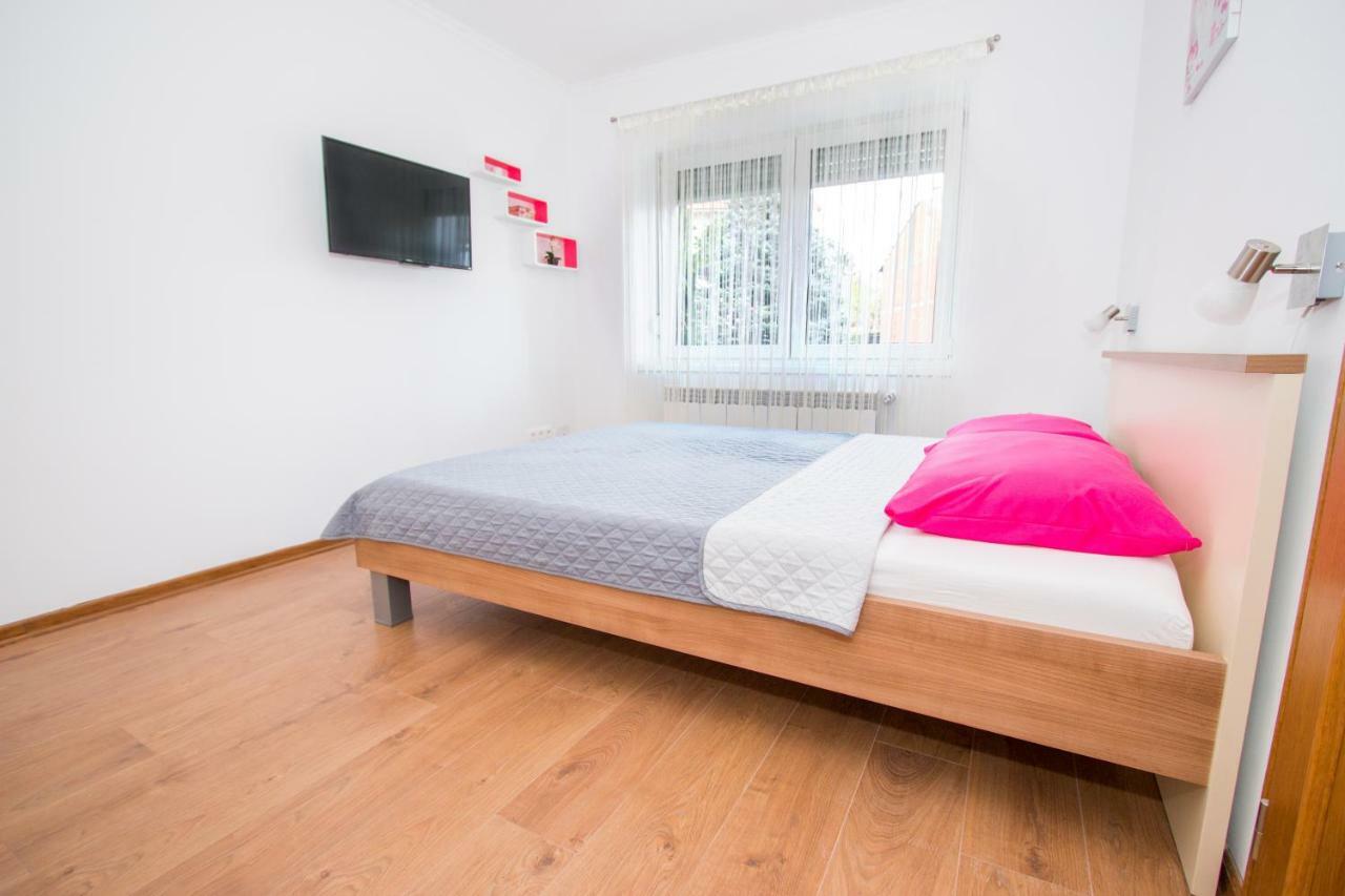 Apartamento Nada Karlovac Exterior foto